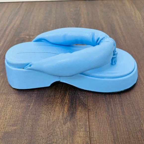 Ganni Leather Platform Thong Sandals - Picture 10 of 11